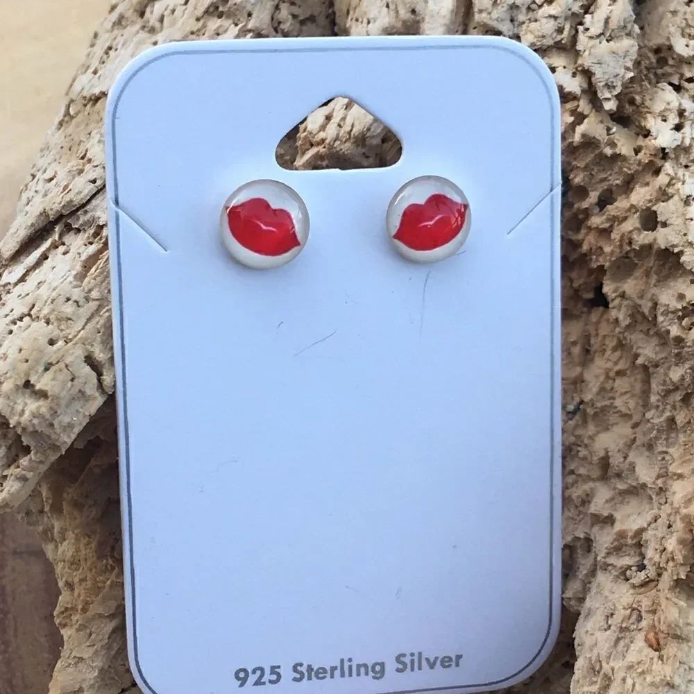 GirlsβsterlingΒ &βresinβredβlipsβroundββearrings